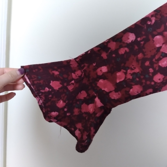 Free People Red Floral All The Right Ruffles Romper Size Small - Picture 4 of 15